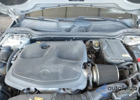 2014 Mercedes-Benz Cla 250 z USA, uszkodzony, nr VIN WDDSJ4EB5EN045877